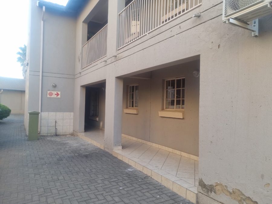 2 Bedroom Property for Sale in Waterval East North West